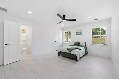 13570 Moss Hill Drive, Beaumont, TX 77713 - Photo 25