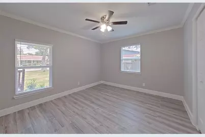 4947 Poinciana Drive, Houston, TX 77092 - Photo 11