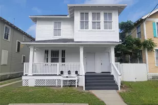 2221 35th St, Galveston, TX 77550 - Photo 1