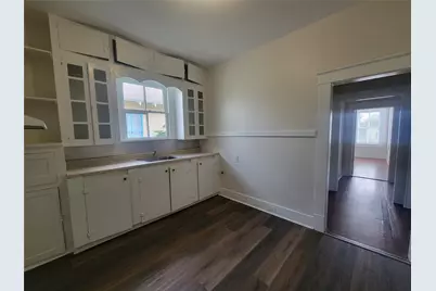 2221 35th Street #2, Galveston, TX 77550 - Photo 11