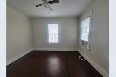 2221 35th Street #2, Galveston, TX 77550 - Photo 9