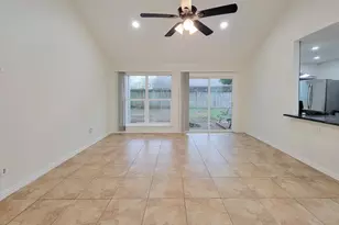 10010 Sagecanyon Dr, Houston, TX 77089 - Photo 7