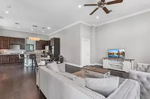 3610 Chenevert St, Houston, TX 77004 - Photo 9