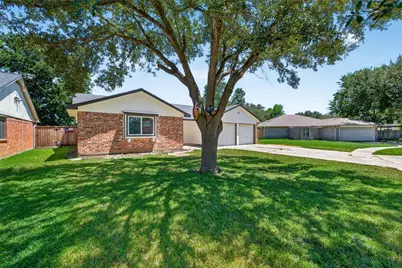 3711 Camphor Drive, Houston, TX 77082 - Photo 3