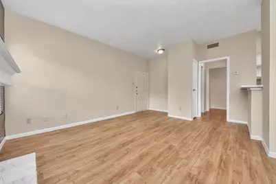 2021 Spenwick Drive #117, Houston, TX 77055 - Photo 5