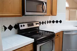 4918 Pinder Ln, Pearland, TX 77584 - Photo 9