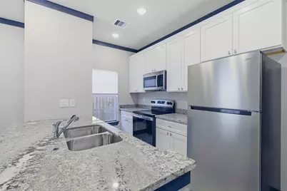 9412 Crofton Street #B, Houston, TX 77016 - Photo 5