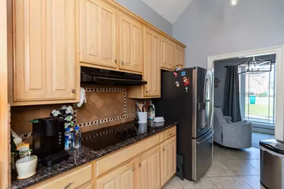 2705 E Tanager Trail, Orange, TX 77632 - Photo 13