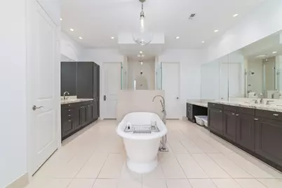 2221 Welch Street #201, Houston, TX 77019 - Photo 35