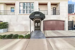 2221 Welch St, Houston, TX 77019 - Photo 3