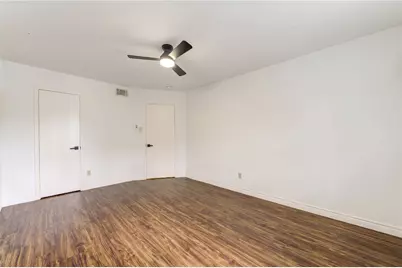 830 Threadneedle Street #224, Houston, TX 77079 - Photo 11