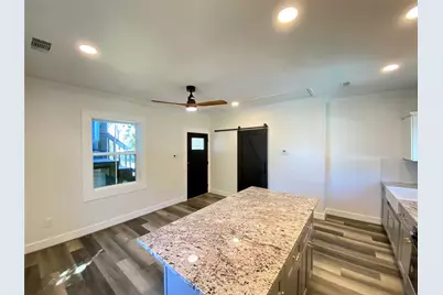 2001 29th #Rear, Galveston, TX 77550 - Photo 5