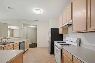 17538 S Summit Canyon Dr, Houston, TX 77095 - Photo 5