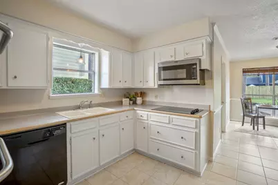 5207 Woodville Lane, Spring, TX 77379 - Photo 11