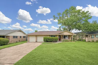 1607 Willowby Drive, Houston, TX 77008 - Photo 1