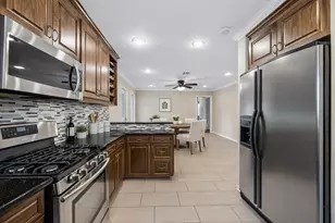 1607 Willowby Dr, Houston, TX 77008 - Photo 7