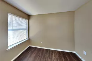 18494 Sunrise Pines Dr, Montgomery, TX 77316 - Photo 13