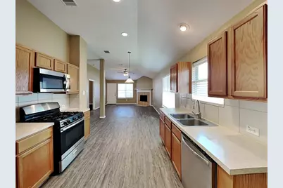 18494 Sunrise Pines Drive, Montgomery, TX 77316 - Photo 3