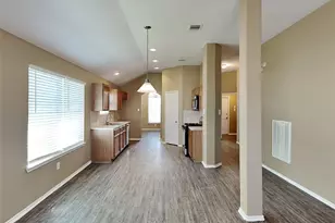 18494 Sunrise Pines Dr, Montgomery, TX 77316 - Photo 5