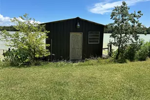 487 Co Rd 1335, Liberty, TX 77575 - Photo 9