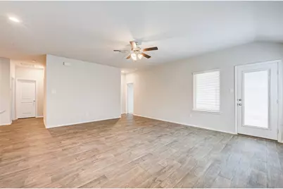 13989 Leigh Lake Lane, Conroe, TX 77384 - Photo 17