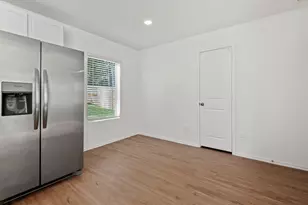 17194 Quaking Aspen Ln, New Caney, TX 77357 - Photo 15