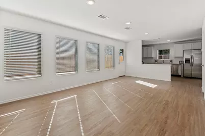 17194 Quaking Aspen Lane, New Caney, TX 77357 - Photo 9