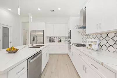 3020 Retta Street, Houston, TX 77026 - Photo 5