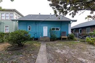 3124 Ave R 1/2, Galveston, TX 77550 - Photo 35