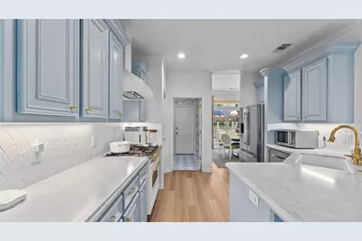 1924 Fairway Drive, Huntsville, TX 77340 - Photo 11