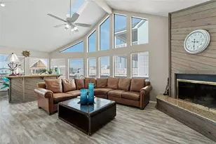 21812 Frio Dr, Galveston, TX 77554 - Photo 11