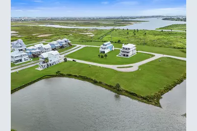 10814 Sweetwater Cove Boulevard, Galveston, TX 77554 - Photo 5