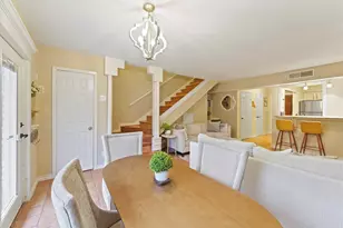 1953 Stoney Brook Dr, Houston, TX 77063 - Photo 11