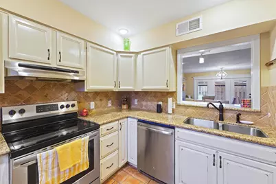 1953 Stoney Brook Drive #1953, Houston, TX 77063 - Photo 5