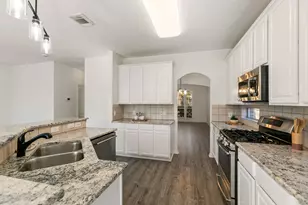 7019 Revelwood Dr, Magnolia, TX 77354 - Photo 13