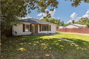 1909 Reese St, Liberty, TX 77575 - Photo 9