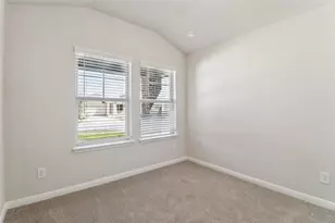5220 Redbud Vly Dr, Pearland, TX 77584 - Photo 13
