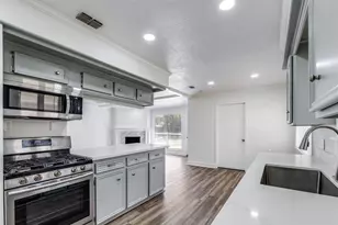 12859 Westmere Dr, Houston, TX 77077 - Photo 7