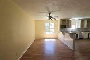 1219 Pilot Point Dr, Houston, TX 77038 - Photo 3