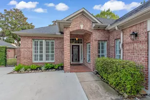 1119 Walden Hill Ct, Houston, TX 77077 - Photo 3