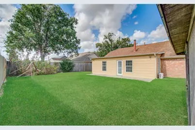 2010 Wildwood Drive, Deer Park, TX 77536 - Photo 37