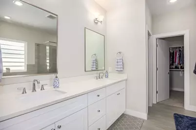 5518 Rosslyn Road, Houston, TX 77091 - Photo 9