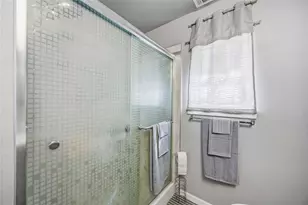 8607 Causeway Dr, Houston, TX 77083 - Photo 13