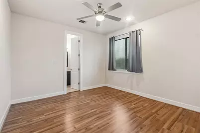 5729 Larkin Street #A, Houston, TX 77007 - Photo 15