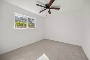 16006 La Avenida Dr, Houston, TX 77062 - Photo 17