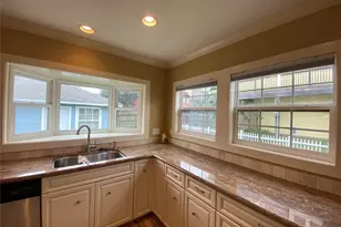 911 Hawthorne Rd, Clear Lake Shores, TX 77565 - Photo 15