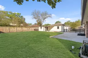 4106 Clovernook Ln, Seabrook, TX 77586 - Photo 3