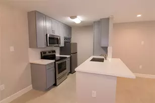 2201 Fountain View Dr, Houston, TX 77057 - Photo 3