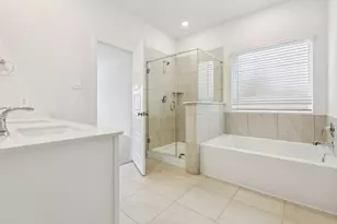 2523 Gray Gale Ct, Baytown, TX 77523 - Photo 21