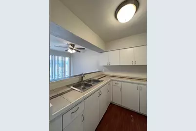 3629 N Mac Gregor Way #35, Houston, TX 77004 - Photo 9